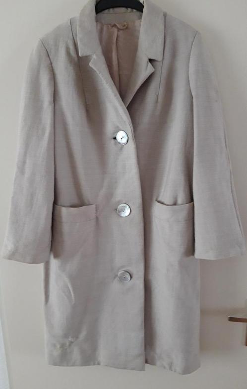 Witte jas Boutique Styled parelmoer knopen Vintage, Kleding | Dames, Jassen | Zomer, Gedragen, Maat 38/40 (M), Wit, Ophalen of Verzenden
