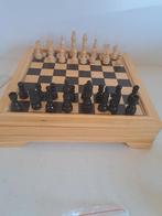 Houten spellenset 30 cm - verhoogd schaakbord, Ophalen of Verzenden, Zo goed als nieuw