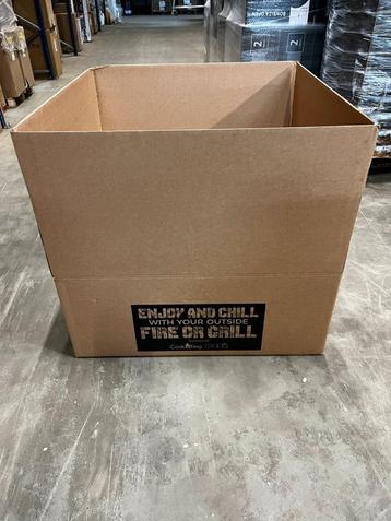 Grote dubbelgolf verzenddozen / palletdozen 101x101x40cm beschikbaar voor biedingen