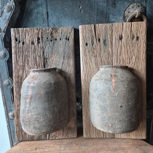 Nepalese kruik op hout, wandpaneel met nepalpot, hout, nepal, Huis en Inrichting, Woonaccessoires | Vazen, Nieuw, Overige kleuren