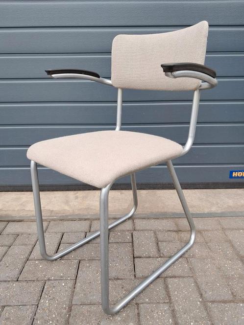 Gispen vintage buisframe stoel, erg netjes, grijs., Huis en Inrichting, Stoelen, Gebruikt, Eén, Metaal, Stof, Grijs, Ophalen of Verzenden
