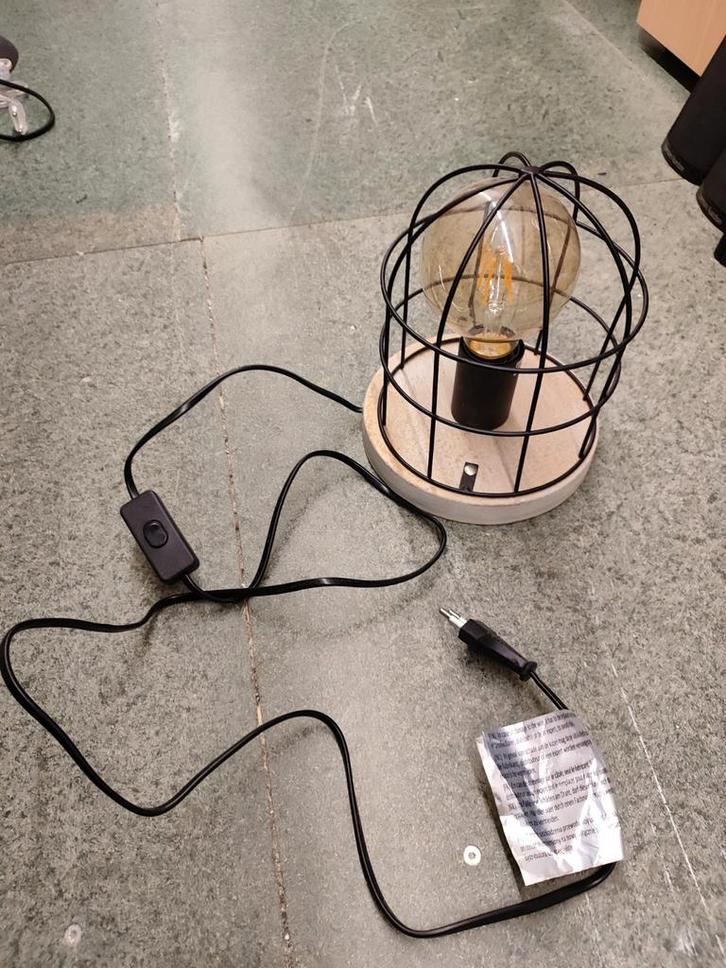 Industriële Tafellamp - Stoer Design, Huis en Inrichting, Lampen | Vloerlampen, Gebruikt, Minder dan 100 cm, Metaal, Ophalen of Verzenden