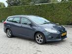 Ford Focus Titanium 1.0 Trekhaak Cruise Airco, Auto's, Euro 5, Zwart, 3 cilinders, Parkeersensor