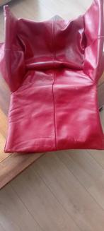 DIK ROOD LEDER TE KOOP, Hobby en Vrije tijd, Stoffen en Lappen, Gebruikt, 120 cm of meer, Leer of Kunstleer, Ophalen of Verzenden