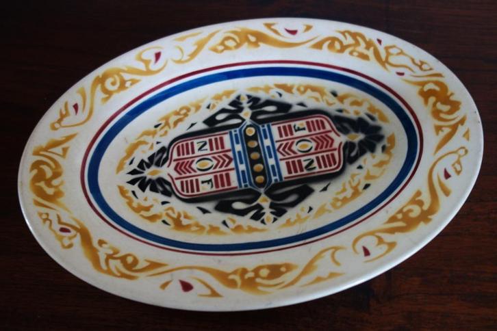 Schaal Calvé Delft keramiek. Petrus Regout, Antiek en Kunst, Antiek | Keramiek en Aardewerk, Ophalen of Verzenden
