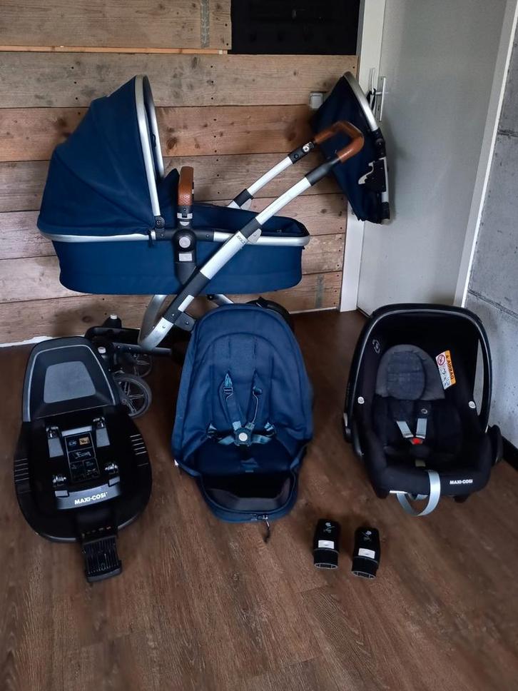 Prachtige Joolz Geo Parrot Blue + Familyfix & Maxi cosi!, Kinderen en Baby's, Kinderwagens en Combinaties, Met autostoeltje, Met reiswieg