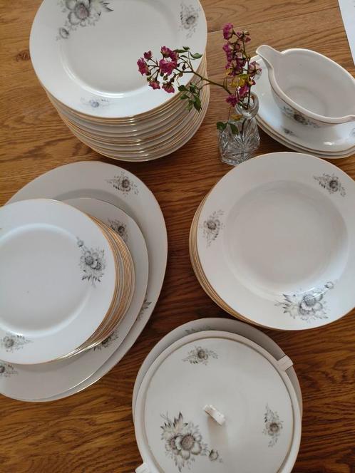 Mooi compleet servies, Antiek en Kunst, Antiek | Servies compleet, Ophalen
