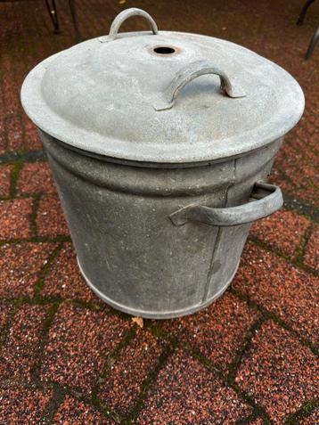 Zink plantenbak / emmer beschikbaar voor biedingen