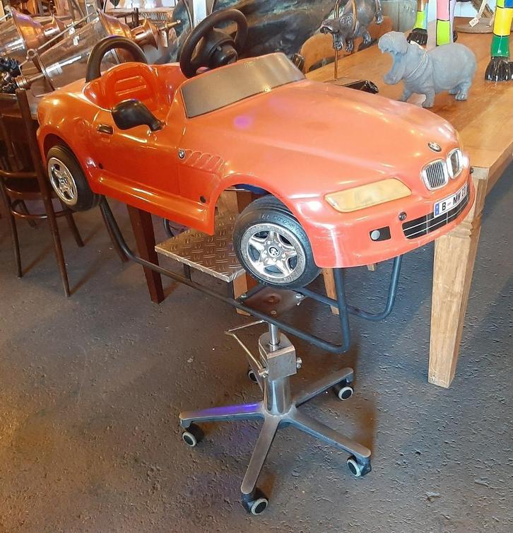 Echte oude kinder kapper stoel BMW cabriolet super leuk item, Antiek en Kunst, Curiosa en Brocante, Ophalen