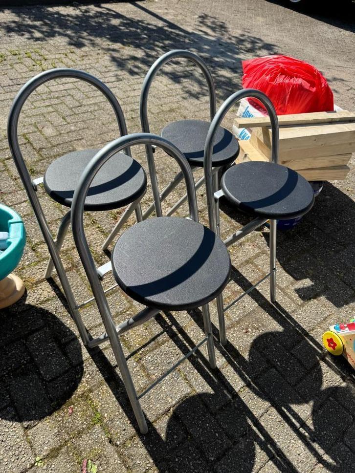 4x inklapbare barkrukken, Huis en Inrichting, Barkrukken, Gebruikt, 60 tot 90 cm, Hout, Metaal, 4 krukken, Ophalen