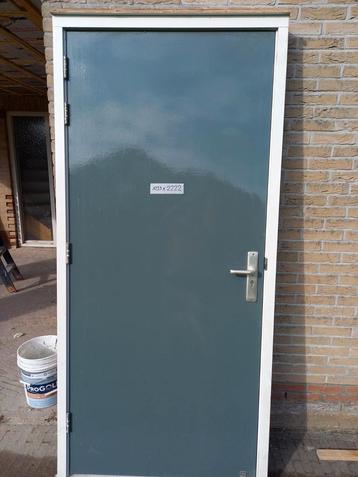 HARDHOUTEN KOZIJN MET DEUR 1033X2222 incl. Hang en sluitwerk beschikbaar voor biedingen