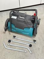 Makita UV3200 Verticuteermachine Elektrisch Verticuteerder, Ophalen of Verzenden, Zo goed als nieuw, Elektrisch, A