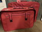 2 Reiskoffers - donker rood, Overige materialen, Gebruikt, 70 cm of meer, Wieltjes