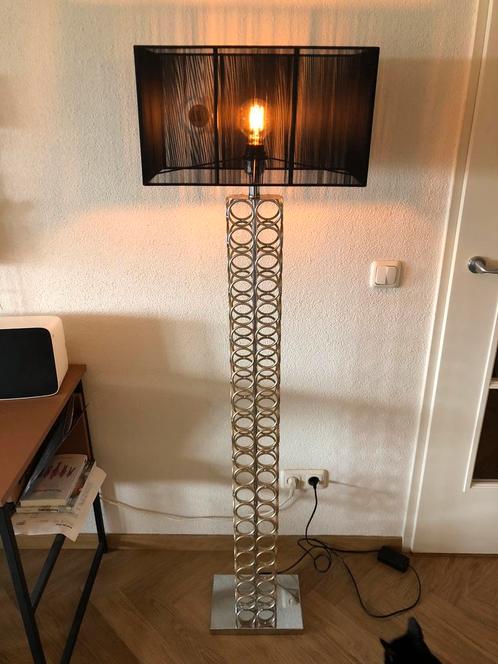 Metalen Eric Kuster-stijl vloerlamp met zwarte kap en dimmer, Huis en Inrichting, Lampen | Vloerlampen, Zo goed als nieuw, 150 tot 200 cm