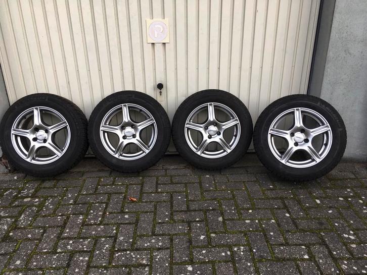 Dezent velgen met Michelin Alpin winterbanden 185/65/R15, Auto-onderdelen, Banden en Velgen, Banden en Velgen, Winterbanden, 15 inch