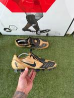 Nike total 90 voetbalschoenen, Sport en Fitness, Voetbal, Maat XS of kleiner, Schoenen, Ophalen of Verzenden, Nike