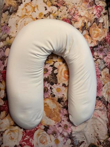 Doomoo voedingskussen beschikbaar voor biedingen