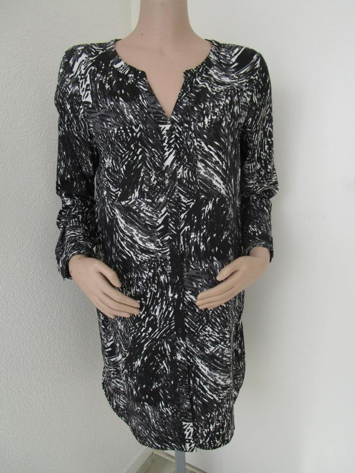 Jurk/ tuniekjurk maat 38, Kleding | Dames, Jurken, Zo goed als nieuw, Maat 38/40 (M), Zwart, Boven de knie, Verzenden