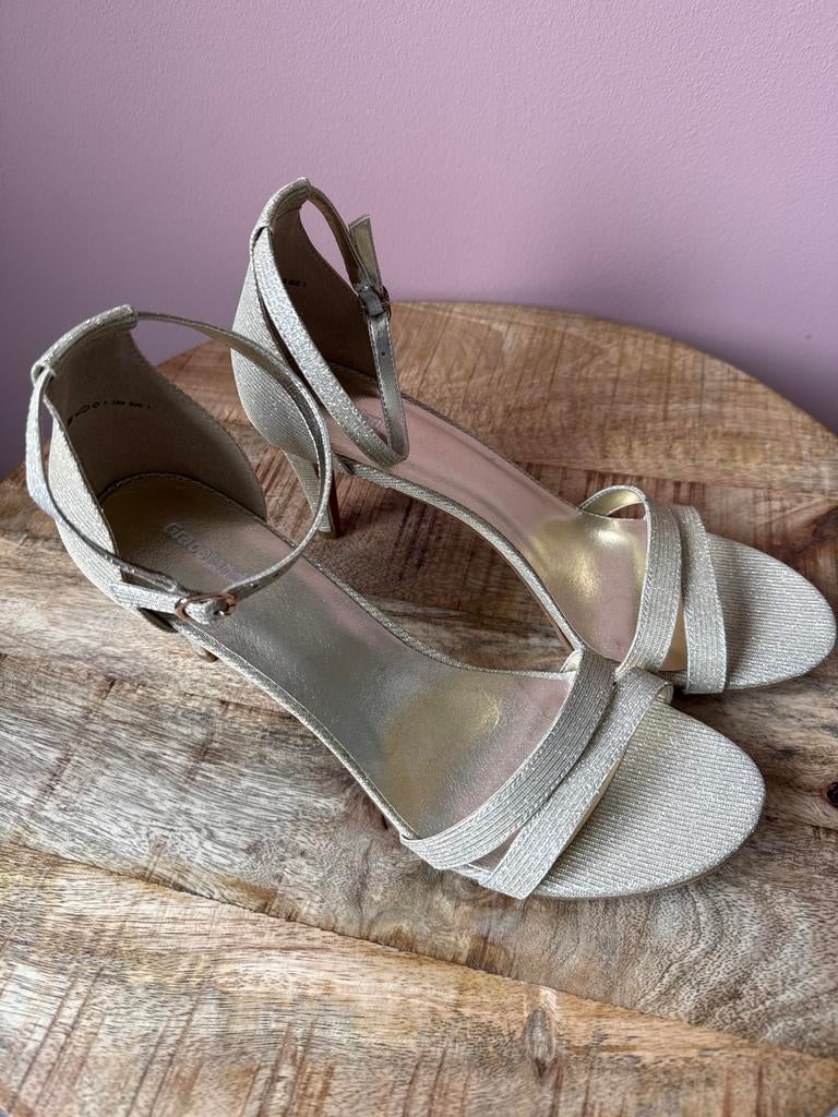 Gouden glitter pumps maat 44 - Nieuw!, Kleding | Dames, Schoenen, Pumps, Geel, Nieuw, Ophalen of Verzenden