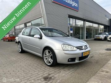 Volkswagen Golf 1.6 FSI Sportline Business Clima Cruise beschikbaar voor biedingen