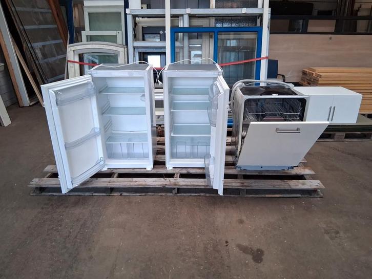 2 stuks koelkast inbouw circulair, Witgoed en Apparatuur, Overige Witgoed en Apparatuur, Gebruikt, Ophalen