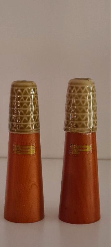Vintage peper en zoutstel beschikbaar voor biedingen