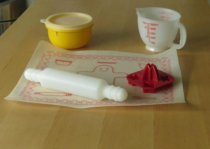 Tupperware Mini Bakset 6 Delig, Huis en Inrichting, Keuken | Tupperware, Zo goed als nieuw, Overige typen, Ophalen