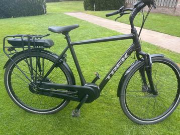 Trek district 4 elektrische herenfiets maat60 beschikbaar voor biedingen