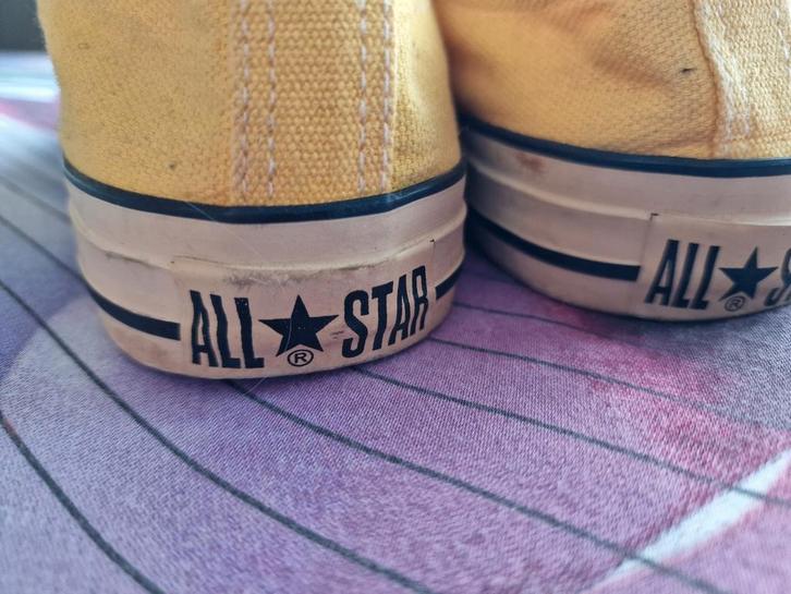 Converse All Stars geel  maat 38 vintage pre-Nike allstar, Kleding | Dames, Schoenen, Gedragen, Sneakers of Gympen, Ophalen of Verzenden