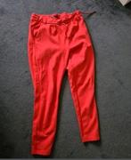 Only broek maat M rood, Kleding | Dames, Broeken en Pantalons, Maat 38/40 (M), Only, Ophalen of Verzenden, Zo goed als nieuw