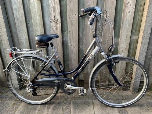 Batavus damesfiets te koop!, Fietsen en Brommers, Fietsen | Dames | Damesfietsen, Zo goed als nieuw, Batavus, (Extra) lage instap