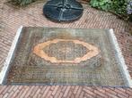 Vintage pers vloerkleed Oriental carpet, Huis en Inrichting, Stoffering | Tapijten en Kleden, Ophalen, Gebruikt, Rechthoekig
