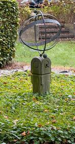 koperen zonnewijzer op antieke hardstenen sokkel, Ophalen, Zo goed als nieuw