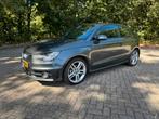 Audi A1 1.2 Tfsi S-Line Grijs cruise control, camera, Auto's, Audi, Voorwielaandrijving, A1, Zwart, 4 cilinders
