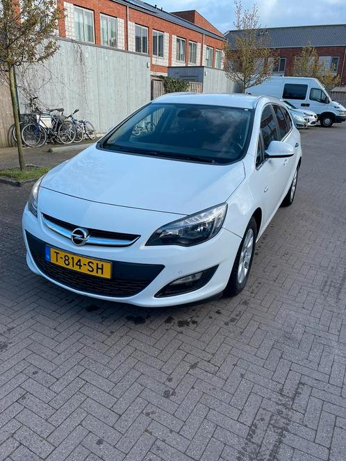 Opel Astra 2.0CDTI Edition 121KW 2015 Wit, Auto's, Opel, Particulier, Astra, ABS, Achteruitrijcamera, Airconditioning, Bluetooth
