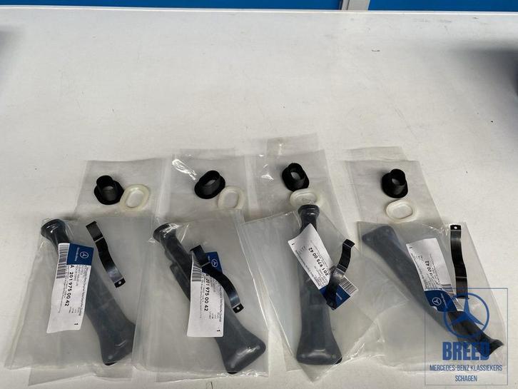 NOS inbouwmateriaal hoofdsteunen achter Mercedes-Benz W201, Auto-onderdelen, Interieur en Bekleding, Mercedes-Benz, Nieuw, Ophalen of Verzenden