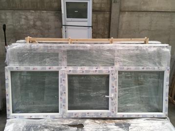 Kunststof kozijn 250 x 80 cm v-dk-v RAL 9016 beschikbaar voor biedingen