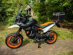 KTM 890SMT in absolute nieuwstaat (‘24, 6200km veel extra’s), 2 cilinders, Motorrijbewijs A, Particulier, Meer dan 35 kW