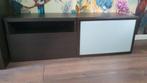 Net tv meubel met lade en deur in donkere houtkleur, Huis en Inrichting, Ophalen, 100 tot 150 cm, Glas, Zo goed als nieuw