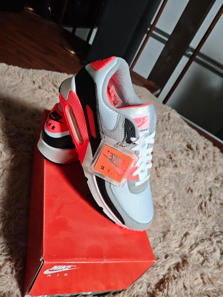 Nike Air Max 90 Infrared - Nieuw in doos! Orgineel! Maat 46, Kleding | Heren, Schoenen, Nieuw, Sneakers of Gympen, Wit, Ophalen of Verzenden