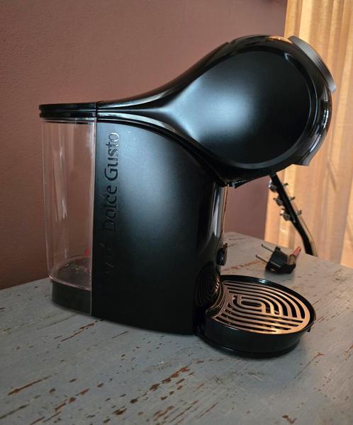 NIEUWE Krups Nescafé Dolce Gusto GENIO S Plus
65,- VASTE, Witgoed en Apparatuur, Koffiezetapparaten, Nieuw, Koffiepads en cups