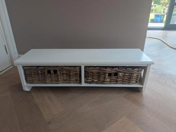 Brocante kapstok beschikbaar voor biedingen