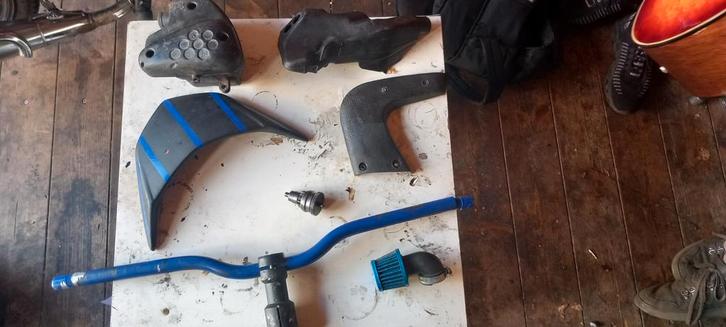 Speedfight 2 onderdelen/peugeot verticaal onderdelen, Fietsen en Brommers, Brommers | Peugeot, Zo goed als nieuw, Ophalen