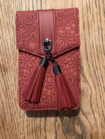 Mooie Rode Schoudertasje beschikbaar voor biedingen