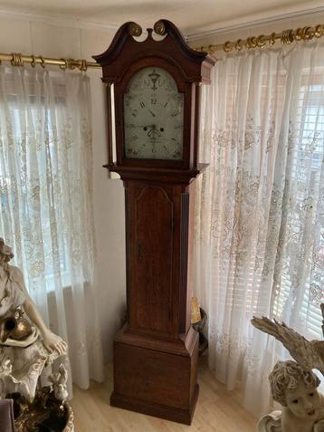 Antieke Staande Klok beschikbaar voor biedingen