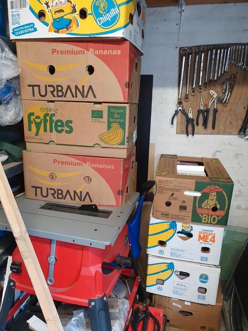 7 dozen vol rommelmarkt spullen tekoop, Diversen, Rommelmarktspullen, Zo goed als nieuw, Ophalen