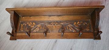Barok Wandkapstok met plank beschikbaar voor biedingen