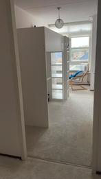 Hoogslaper met bureau wit / blauw (Smâstad), Huis en Inrichting, Slaapkamer | Stapelbedden en Hoogslapers, Ophalen, Eenpersoons