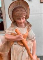 Beeld schitterend antiek bisque beeldje van vrouw figuur., Verzamelen, Beelden en Beeldjes, Ophalen of Verzenden