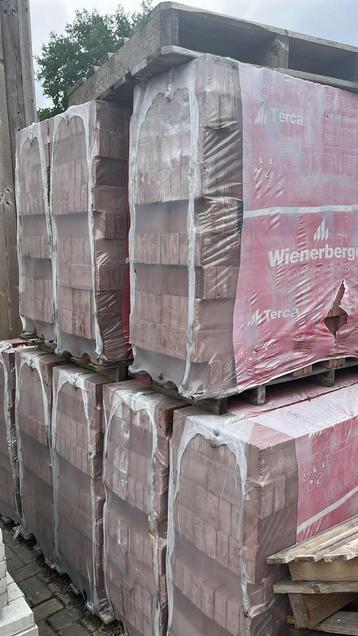 Gevelbaksteen Wienerberg beschikbaar voor biedingen